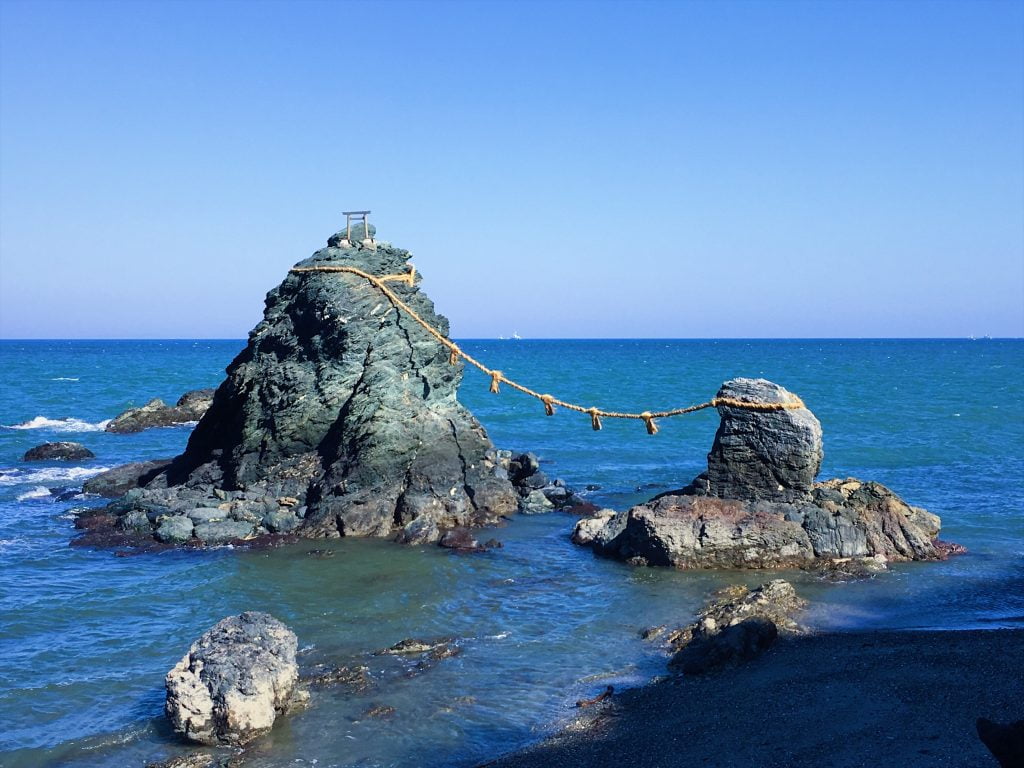 夫婦岩