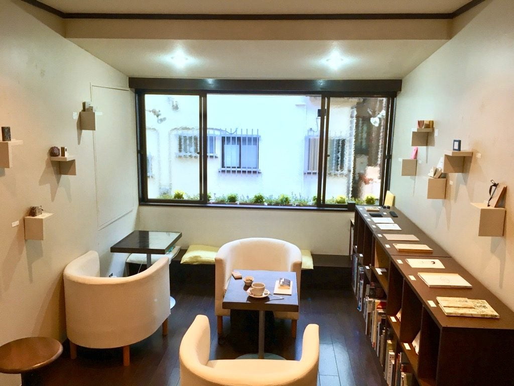 Book+の展示店内