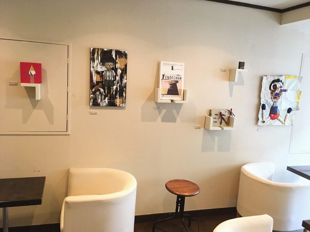Pinocchio展MOTOYA Book・Cafe・Gallery店内