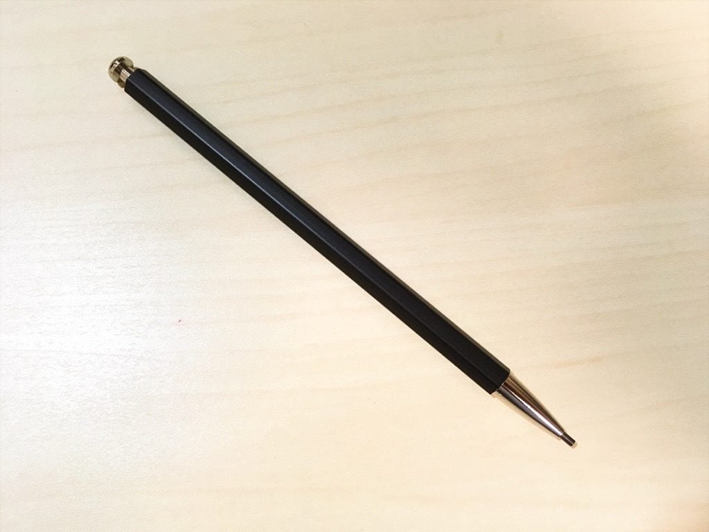 大人の鉛筆黒B